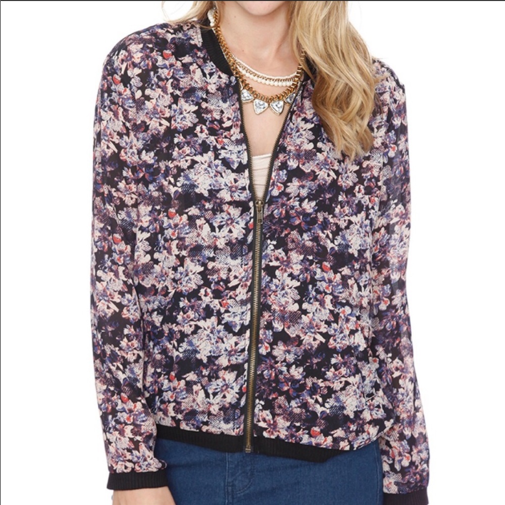 About A Girl Floral Bomber Jacket - Picture 6 of 6